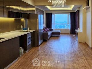 For sale 3 bedrooms condo in Si Racha, Chonburi