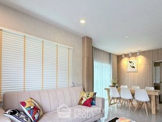 Casa en venta de 4 habitaciones en Lat Krabang, Bangkok