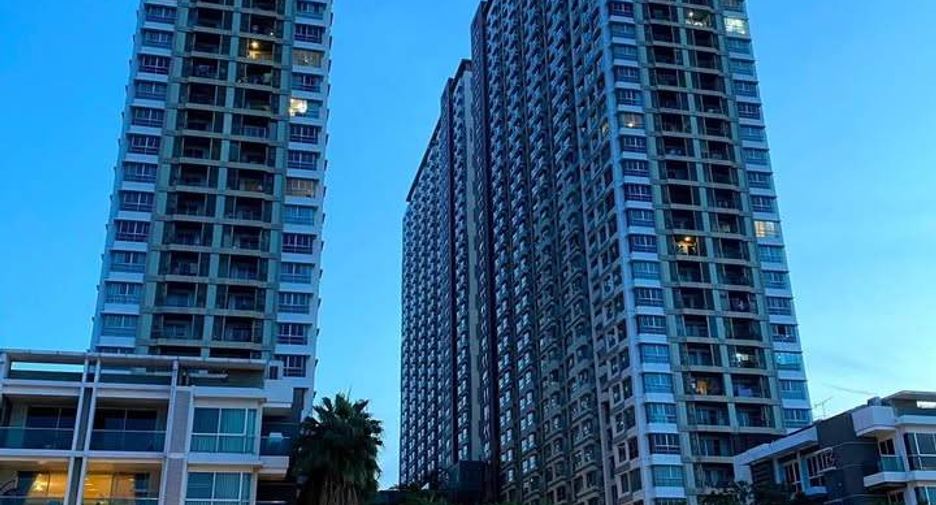 For sale 2 bedrooms condo in Yan Nawa, Bangkok