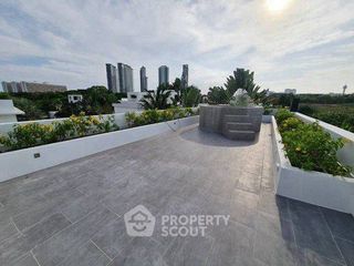 For sale 5 ベッドルーム villa in Bang Lamung, Chonburi