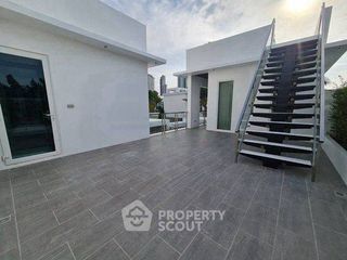 For sale 5 ベッドルーム villa in Bang Lamung, Chonburi
