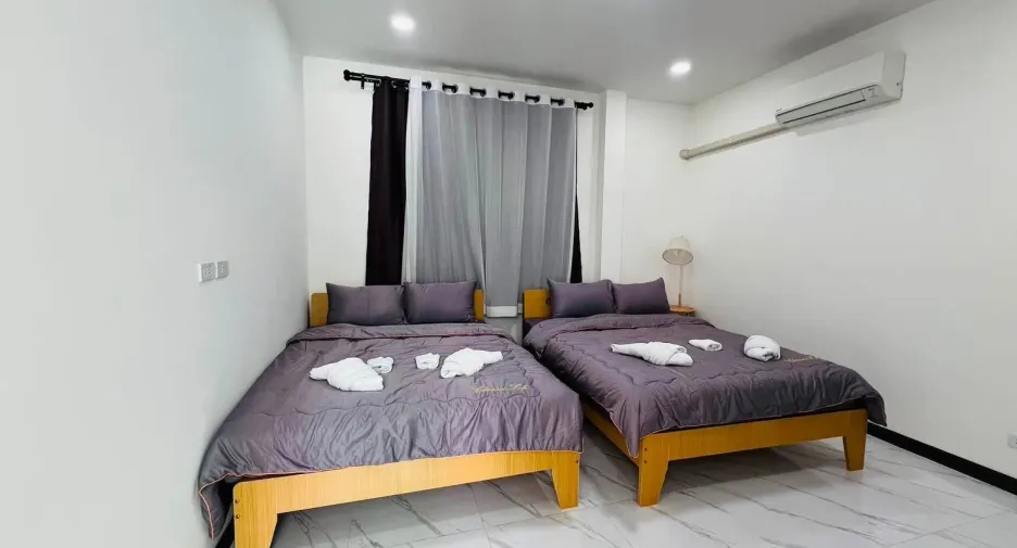 For sale 4 bedrooms villa in Tha Yang, Phetchaburi