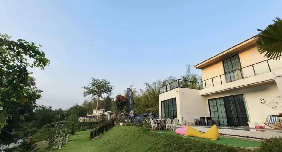 For sale 4 bedrooms villa in Tha Yang, Phetchaburi