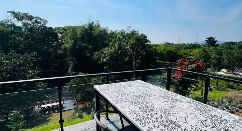 For sale 4 bedrooms villa in Tha Yang, Phetchaburi