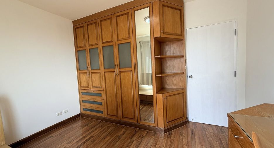 Condo en venta de 2 habitaciones en Khlong Toei, Bangkok