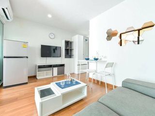 Wohnung zur Miete mit Studio in Phra Khanong, Bangkok