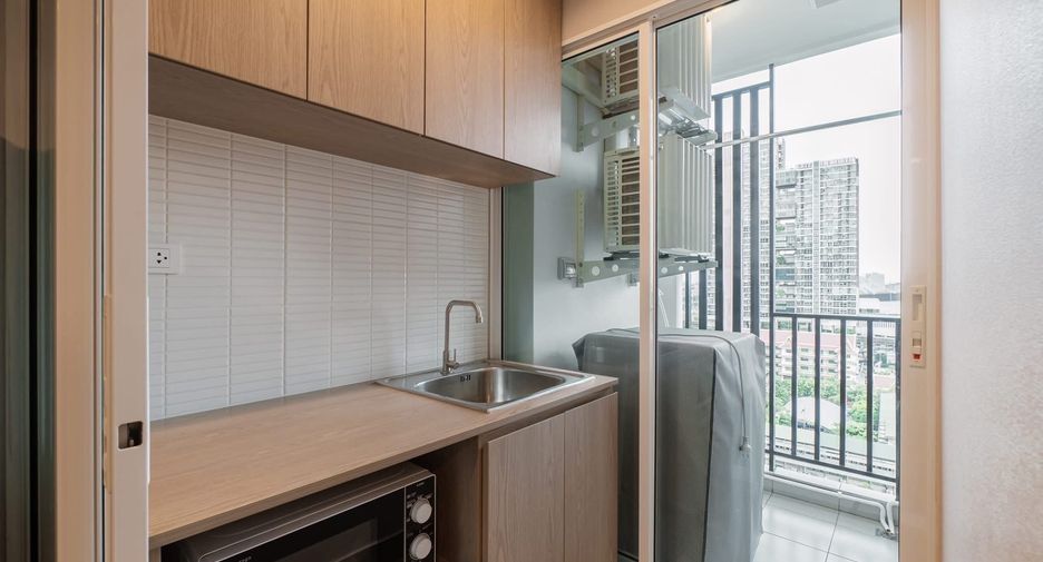 Condo en alquiler de 1 habitaciones en Bang Na, Bangkok