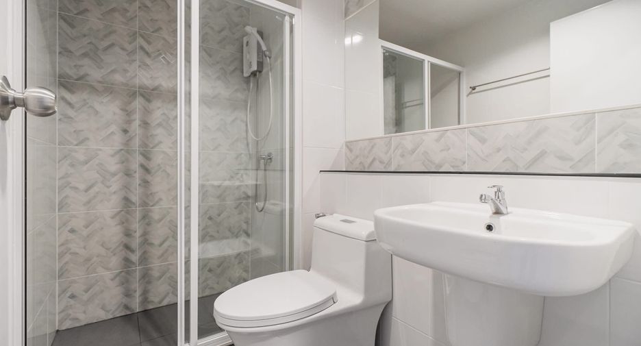 Condo en alquiler de 1 habitaciones en Bang Na, Bangkok
