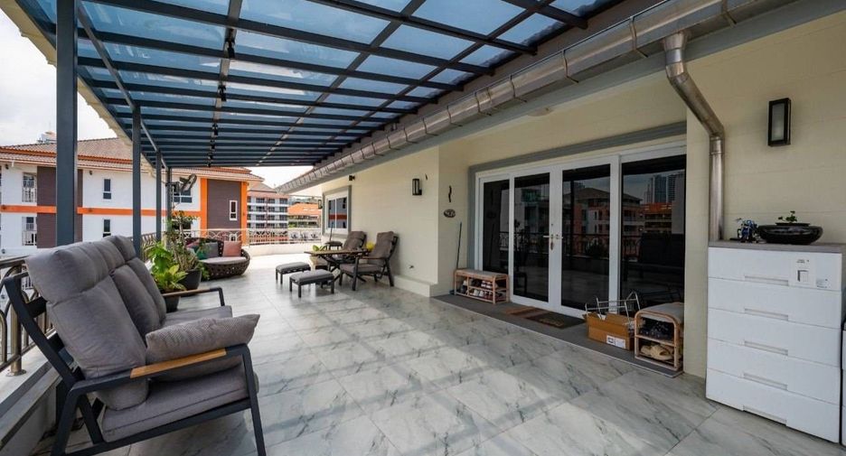 For sale 3 bedrooms condo in Bang Lamung, Chonburi