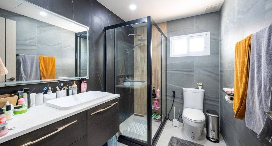 For sale 3 bedrooms condo in Bang Lamung, Chonburi