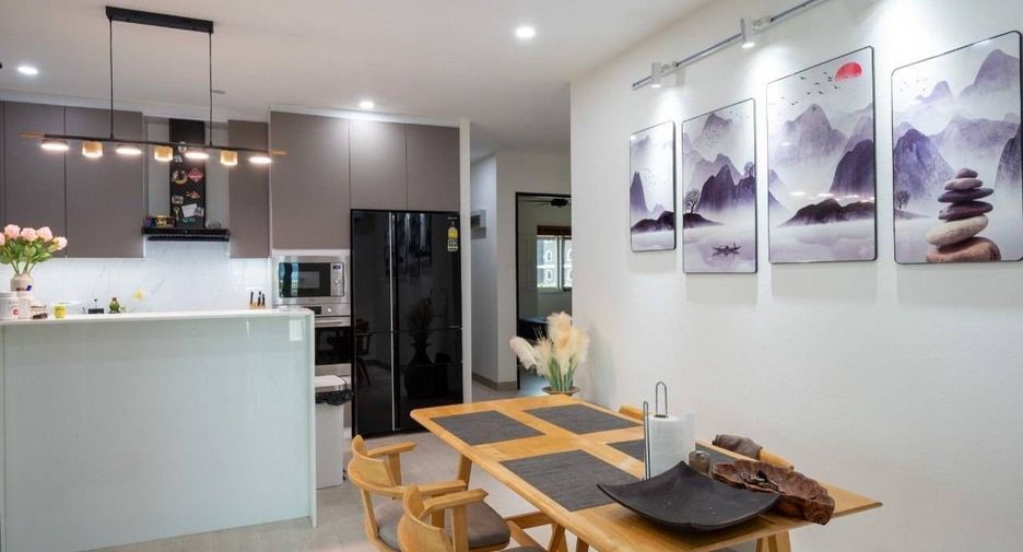 For sale 3 bedrooms condo in Bang Lamung, Chonburi