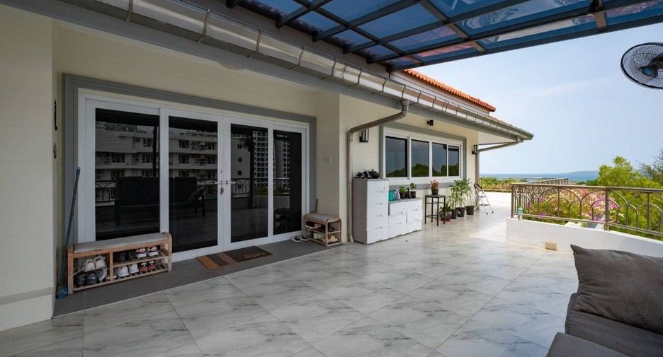 For sale 3 bedrooms condo in Bang Lamung, Chonburi