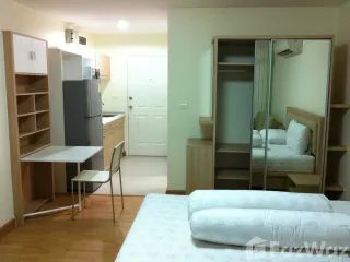 Wohnung zur Miete mit Studio in Phra Khanong, Bangkok