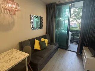 Wohnung zur Miete mit 1 Zimmer in Suan Luang, Bangkok