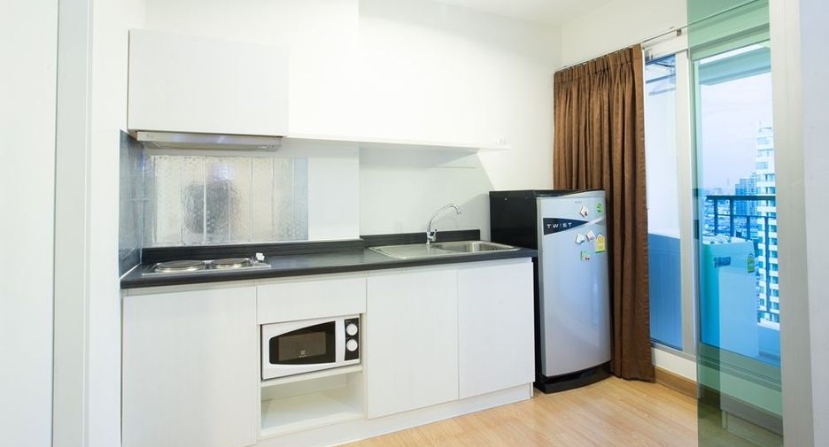 For rent 1 bed condo in Khlong Toei, Bangkok