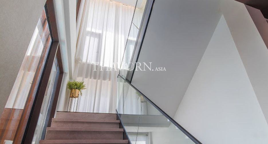For sale 4 bedrooms house in Bang Lamung, Chonburi