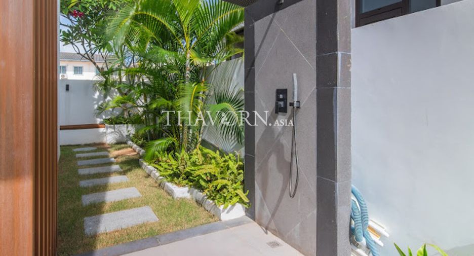 For sale 4 bedrooms house in Bang Lamung, Chonburi
