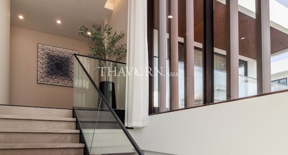 For sale 4 bedrooms house in Bang Lamung, Chonburi