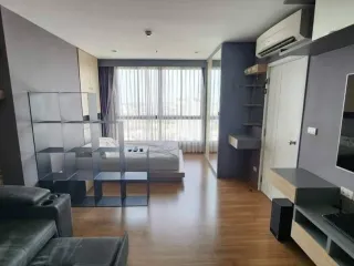 À louer studio condo à Bang Sue, Bangkok