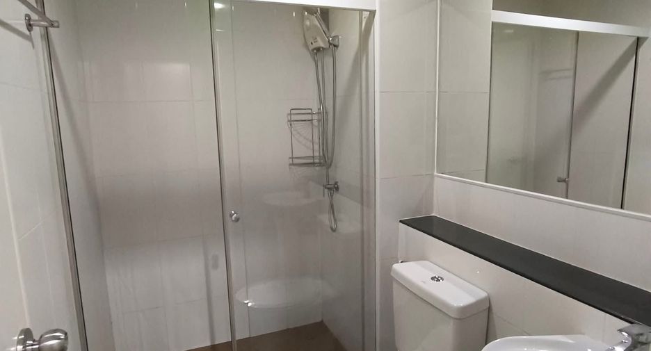 For rent 1 bed condo in Phra Khanong, Bangkok