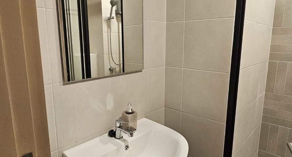 For rent 1 bed condo in Bang Kapi, Bangkok