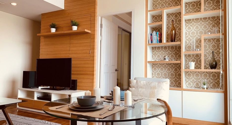 For rent 1 bed condo in Watthana, Bangkok