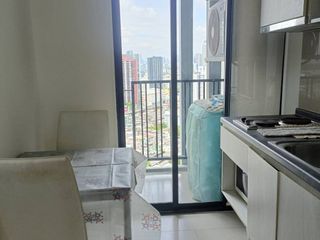 À louer studio condo à Watthana, Bangkok