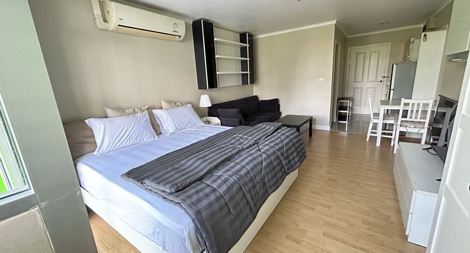 Wohnung zur Miete mit Studio in Phra Khanong, Bangkok