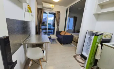 Condo en alquiler de 1 habitaciones en Huai Khwang, Bangkok