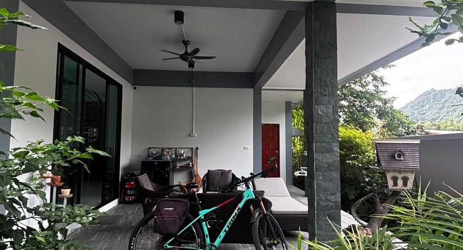 For sale 4 bedrooms house in Kathu, Phuket