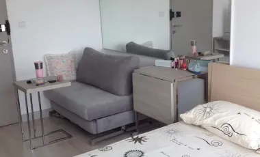 Wohnung zur Miete mit Studio in Phra Khanong, Bangkok