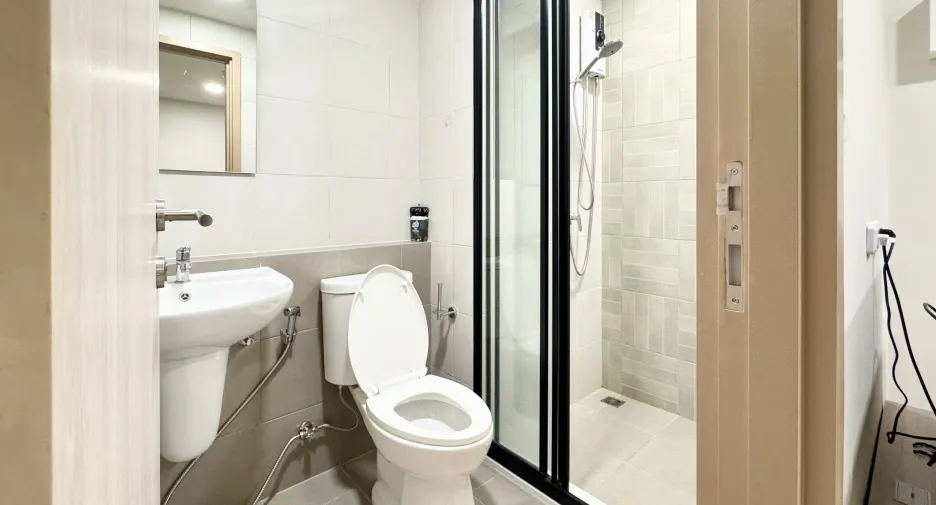 For rent 1 bed condo in Bang Kapi, Bangkok