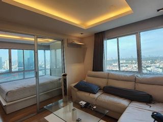 For rent 1 bed condo in Yan Nawa, Bangkok