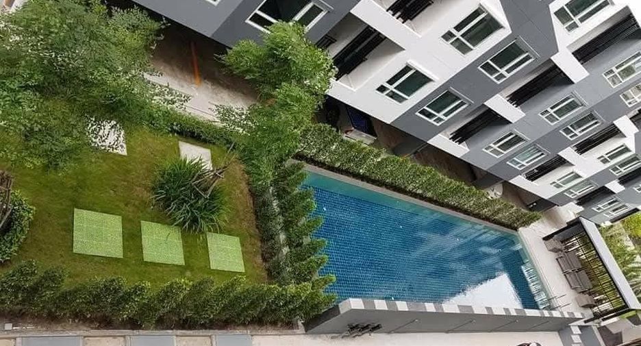 For rent 1 bed condo in Phra Khanong, Bangkok