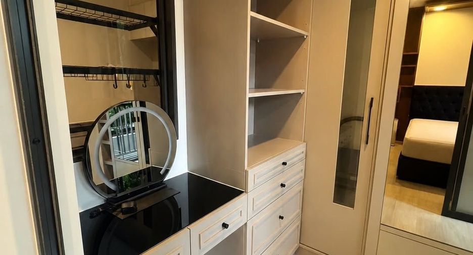 Wohnung zur Miete mit 1 Zimmer in Pathum Wan, Bangkok