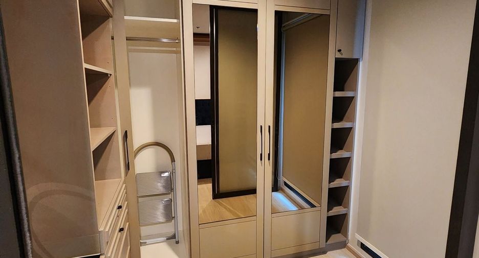 Wohnung zur Miete mit 1 Zimmer in Pathum Wan, Bangkok
