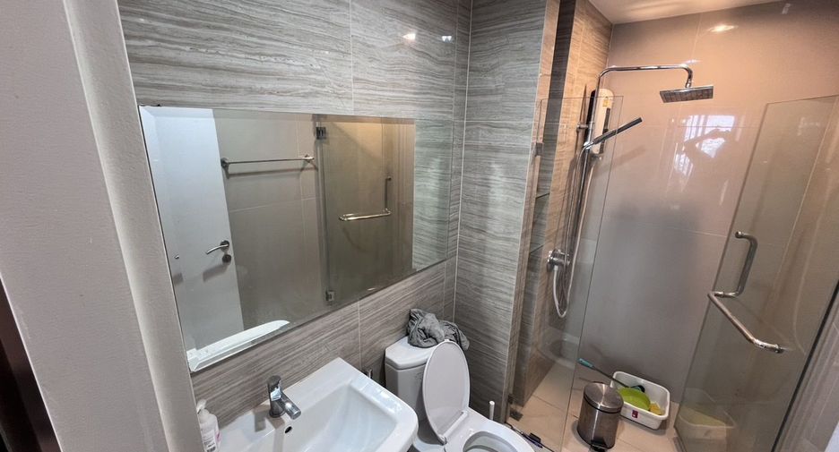 For rent 1 bed condo in Mueang Samut Prakan, Samut Prakan