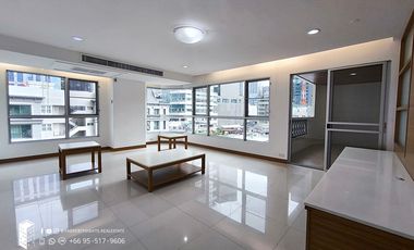 Condo en alquiler de 3 habitaciones en Khlong Toei, Bangkok