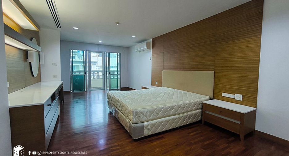 Condo en alquiler de 3 habitaciones en Khlong Toei, Bangkok