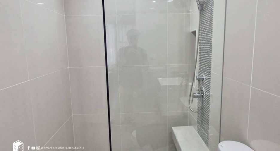 For rent 1 bed condo in Sathon, Bangkok