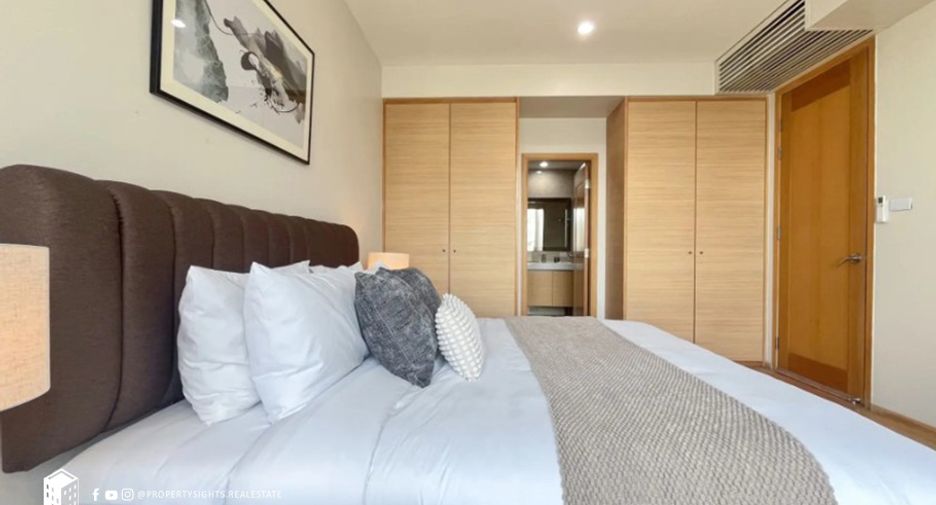 For rent 2 bedrooms condo in Sathon, Bangkok