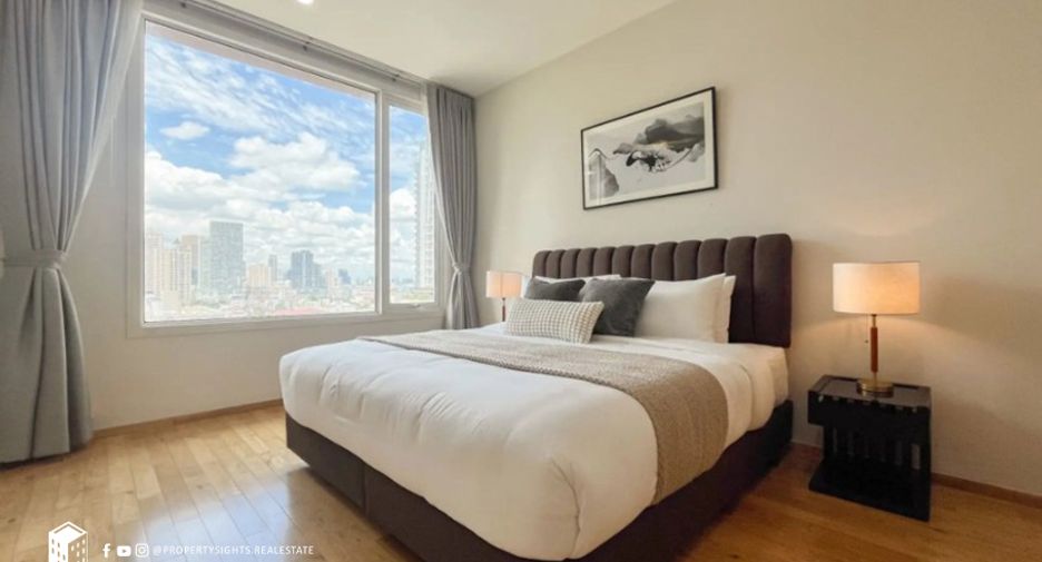 For rent 2 bedrooms condo in Sathon, Bangkok