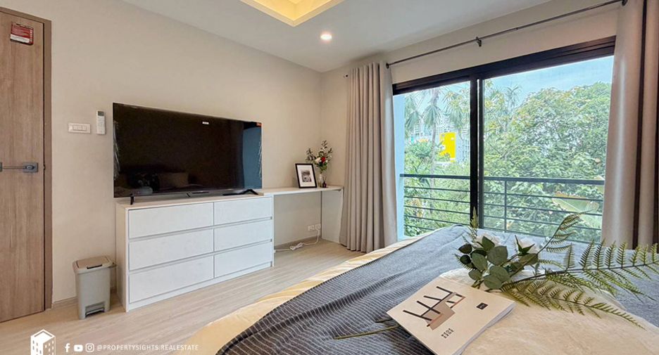 For sale 1 bed condo in Huai Khwang, Bangkok