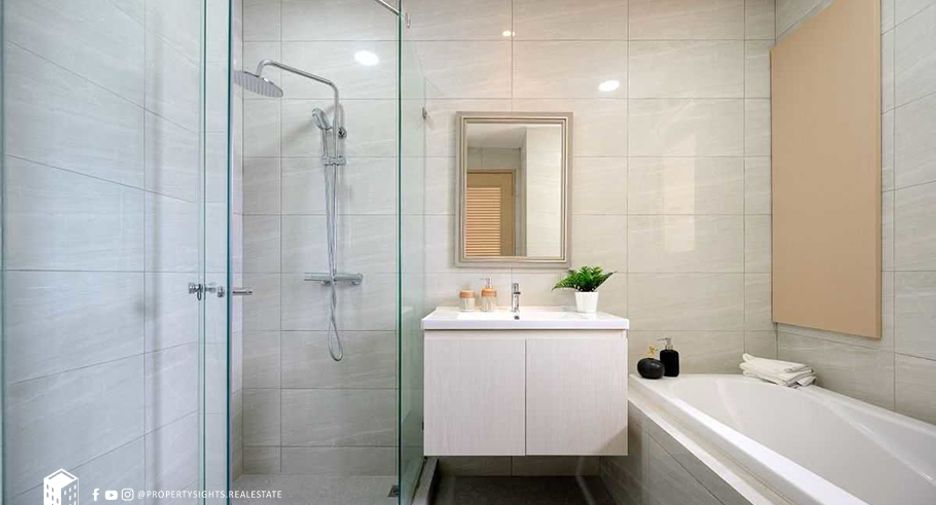 For sale 2 bedrooms condo in Watthana, Bangkok