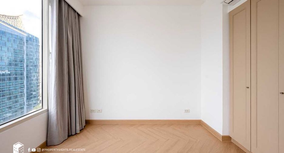 For sale 2 bedrooms condo in Watthana, Bangkok