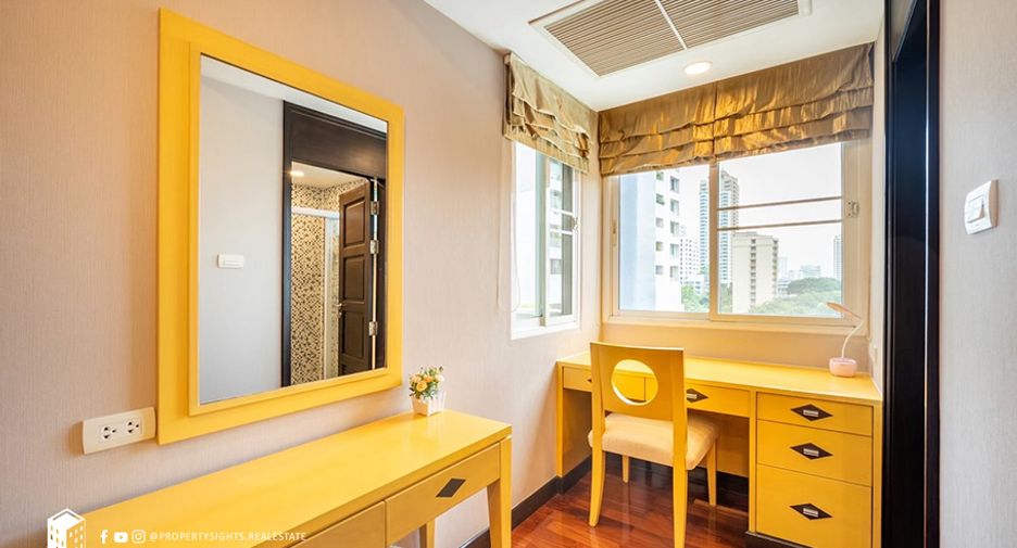 À louer 3 chambres condo à Watthana, Bangkok