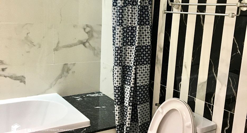 Wohnung zur Miete mit 2 Zimmer in Khlong Toei, Bangkok