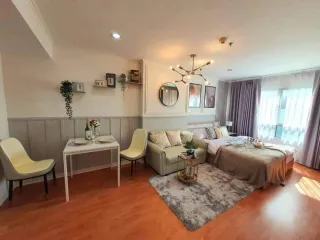 À louer 1 chambre condo à Bang Kapi, Bangkok