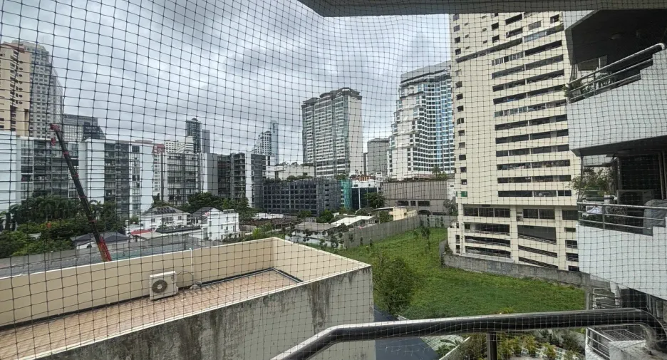 For sale 1 Beds condo in Khlong Toei, Bangkok