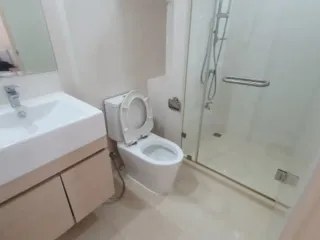 À louer studio condo à Ratchathewi, Bangkok